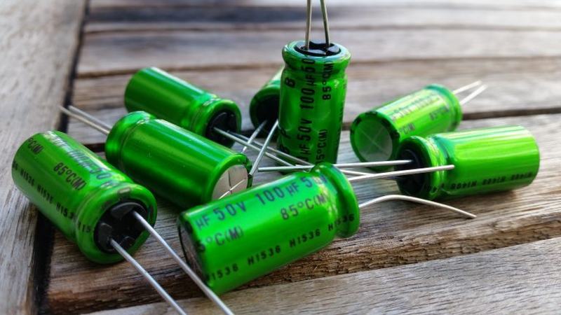 UES1C221MPM NICHICON - Condensatore: Elettrolitico | Bipolare - Foto 11